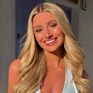 Meet your Posher, Kayla